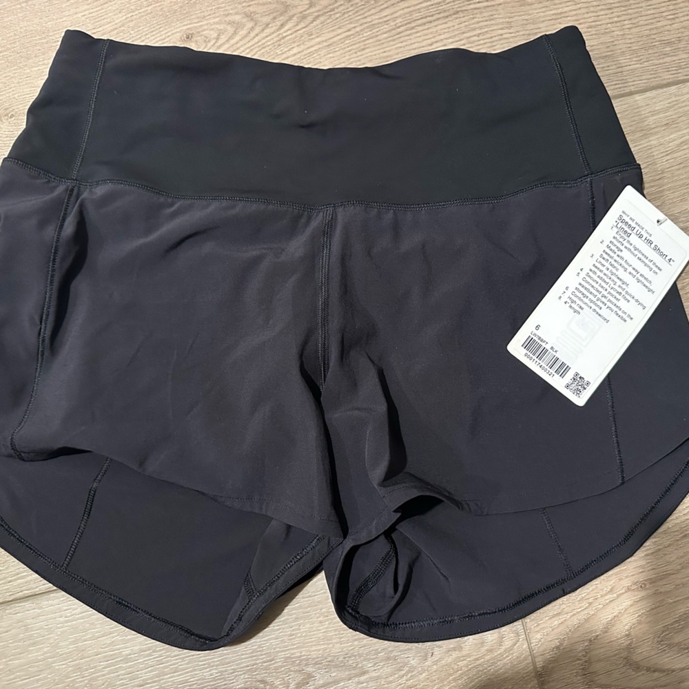 Lululemon Black Speed Up HR Short 4” Lined Size 6 with tags